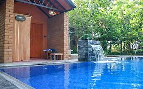 Hotel Gala Addara